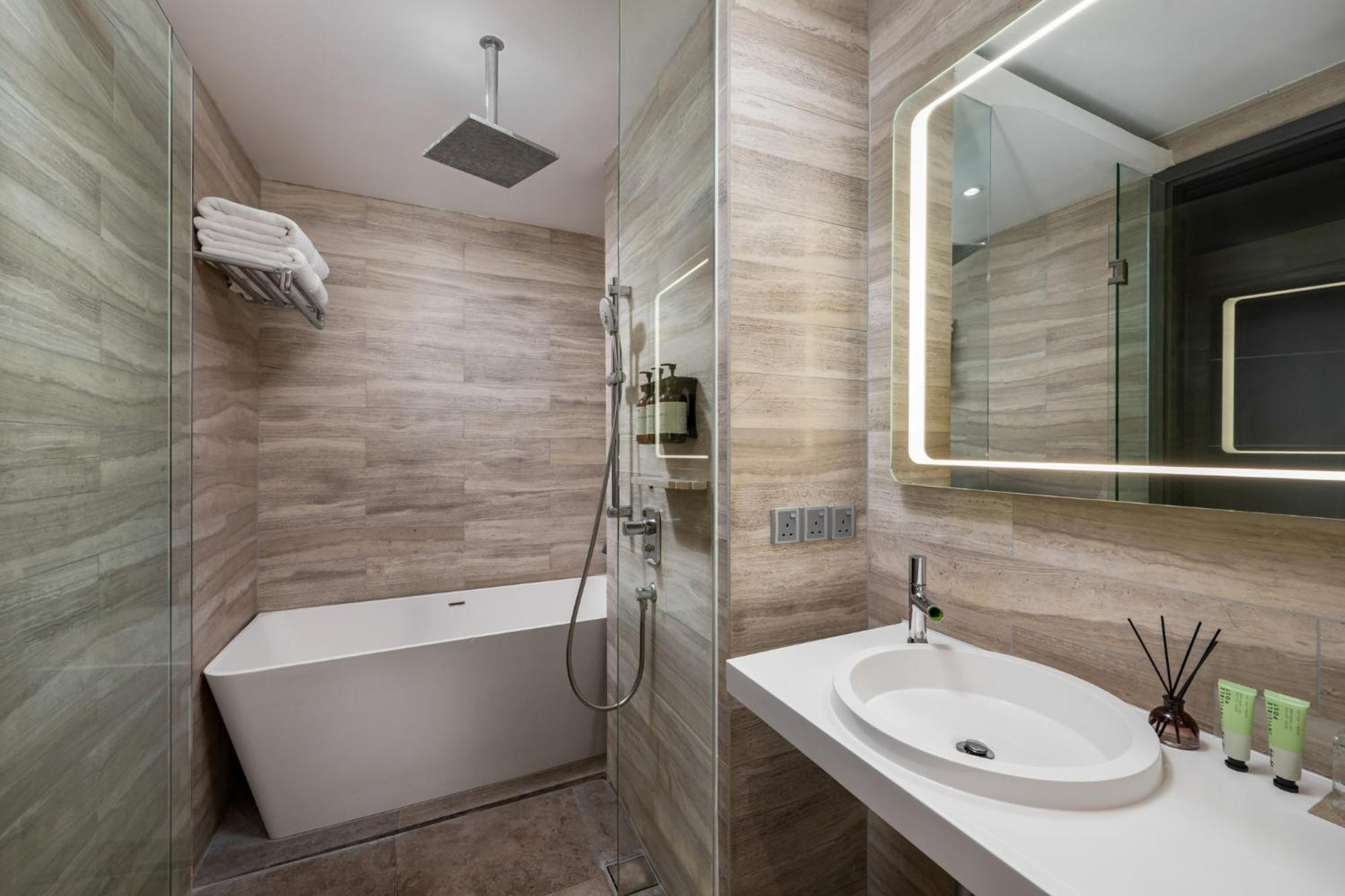 נוסג'יה Fraser Place Puteri Harbour מראה חיצוני תמונה Bathroom